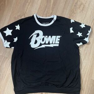 Torrid Vinyl Ivons Bowie Black and White Star Short Sleeve Tee size 0